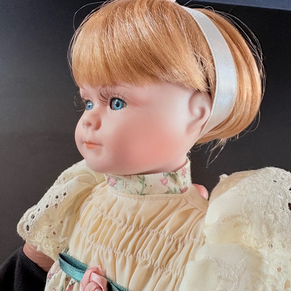 1990s porcelain doll flower linen dress blue eyes 15 inch tall girl blonde - Picture 2 of 14